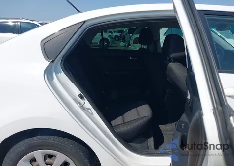 2022 Kia Rio S z USA, uszkodzony, nr VIN 3KPA24AD3NE493632